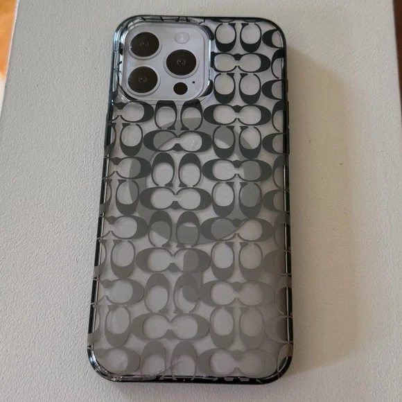 “COACH”iPhone 15 Pro Max phone case.(MagSafe,color-clear/black).Like new🤍🖤 - Picture 8 of 12